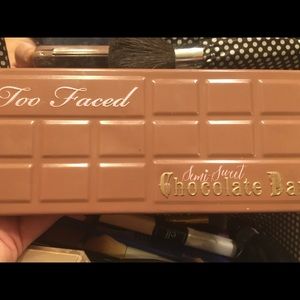 Too faced simi sweet chocolate bar eyeshadow